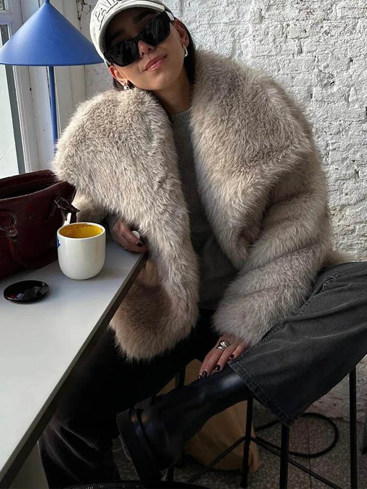 Cropped Faux Fur Jacket - Women's Thick Lapel Collar Coat