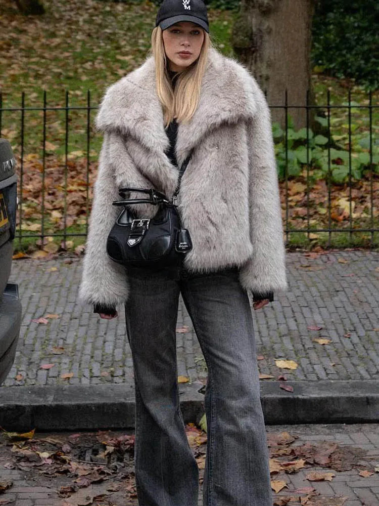 Cropped Faux Fur Jacket - Women's Thick Lapel Collar Coat
