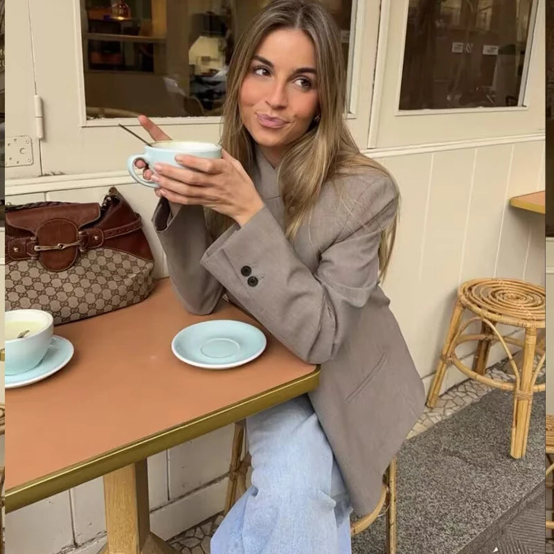 Elegant Travel Blazer - Women's Lightweight Spring Jacket